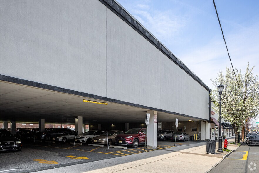 43-45 Ridge Rd, North Arlington, NJ à vendre - Photo du bâtiment - Image 3 de 47