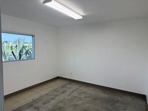 2200-2220 E Gladwick St, Rancho Dominguez, CA à louer Photo intérieure- Image 2 de 6