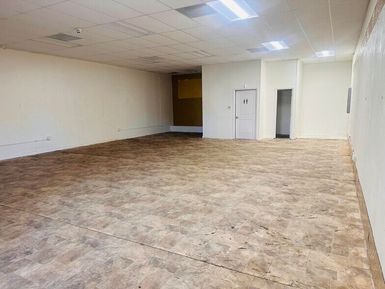 45235 10th St W, Lancaster, CA à louer - Photo intérieure - Image 3 de 8