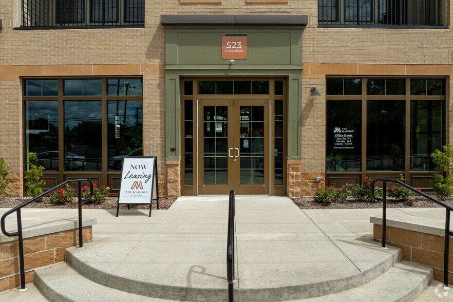 523 S Madison Ave, Greenwood, IN for lease - Building Photo - Image 3 of 46