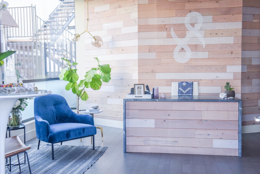 13721 Ventura Blvd, Sherman Oaks, CA for lease - Interior Photo - Image 2 of 5