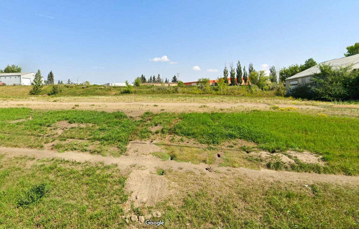 312 Railway Av E, North Battleford, SK for sale Building Photo- Image 1 of 1