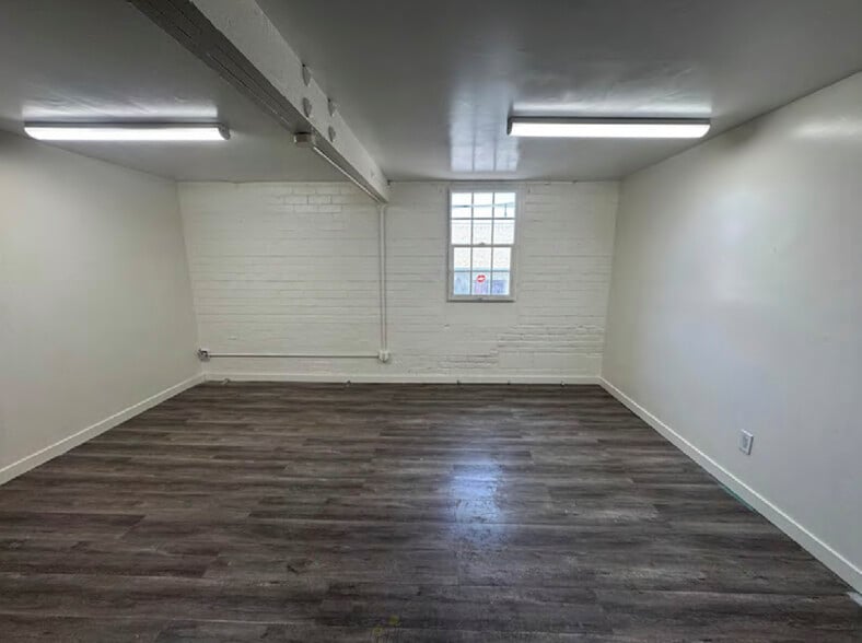 1516 E 1st St, Los Angeles, CA for lease - Interior Photo - Image 3 of 9