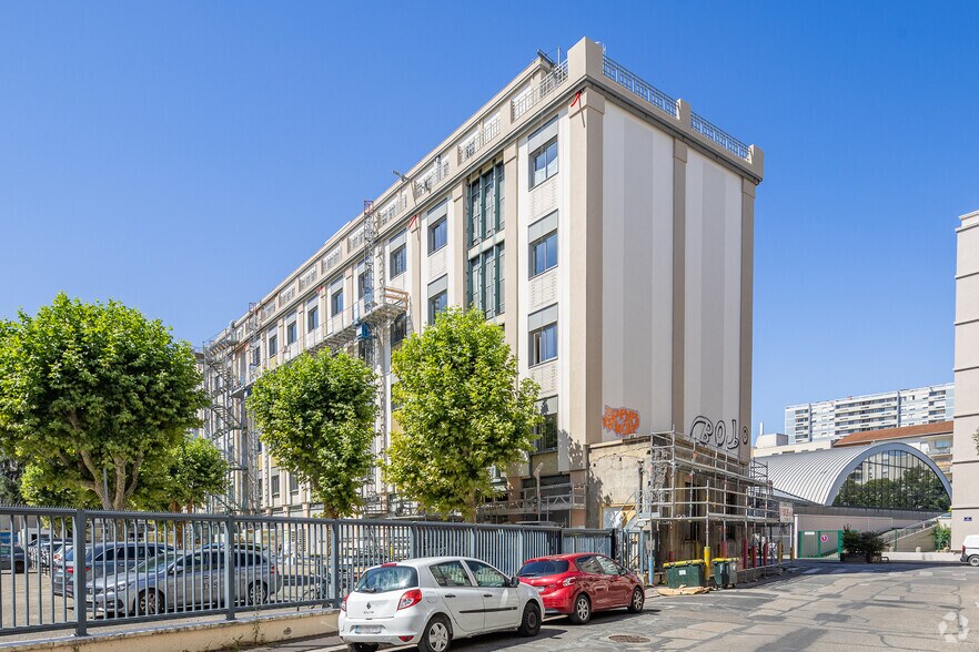55 Rue Baraban, Lyon à louer - Photo du bâtiment - Image 2 de 2