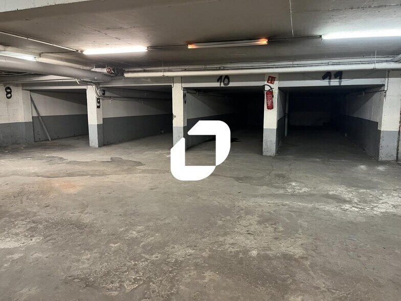 Industrial in Montrouge for lease - Building Photo - Image 3 of 7