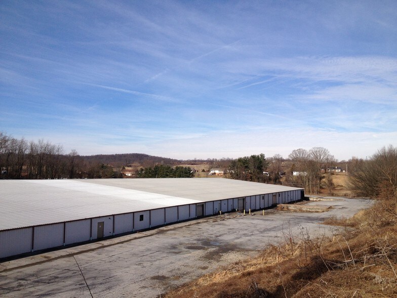 17074 Lee Hwy, Abingdon, VA à louer - Photo du bâtiment - Image 1 de 23