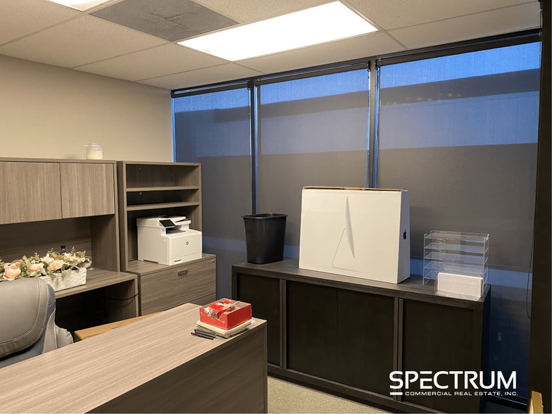 27821 Fremont Ct, Valencia, CA for lease - Building Photo - Image 3 of 9