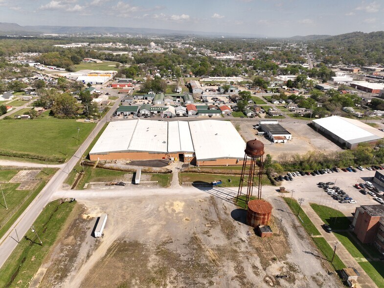 418-420 W Lake Ave, Rossville, GA à vendre - Photo du bâtiment - Image 2 de 12