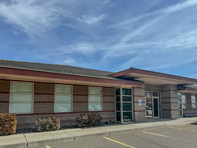 Plus de détails pour 8101 Quinault Dr, Kennewick, WA - Bureau à louer