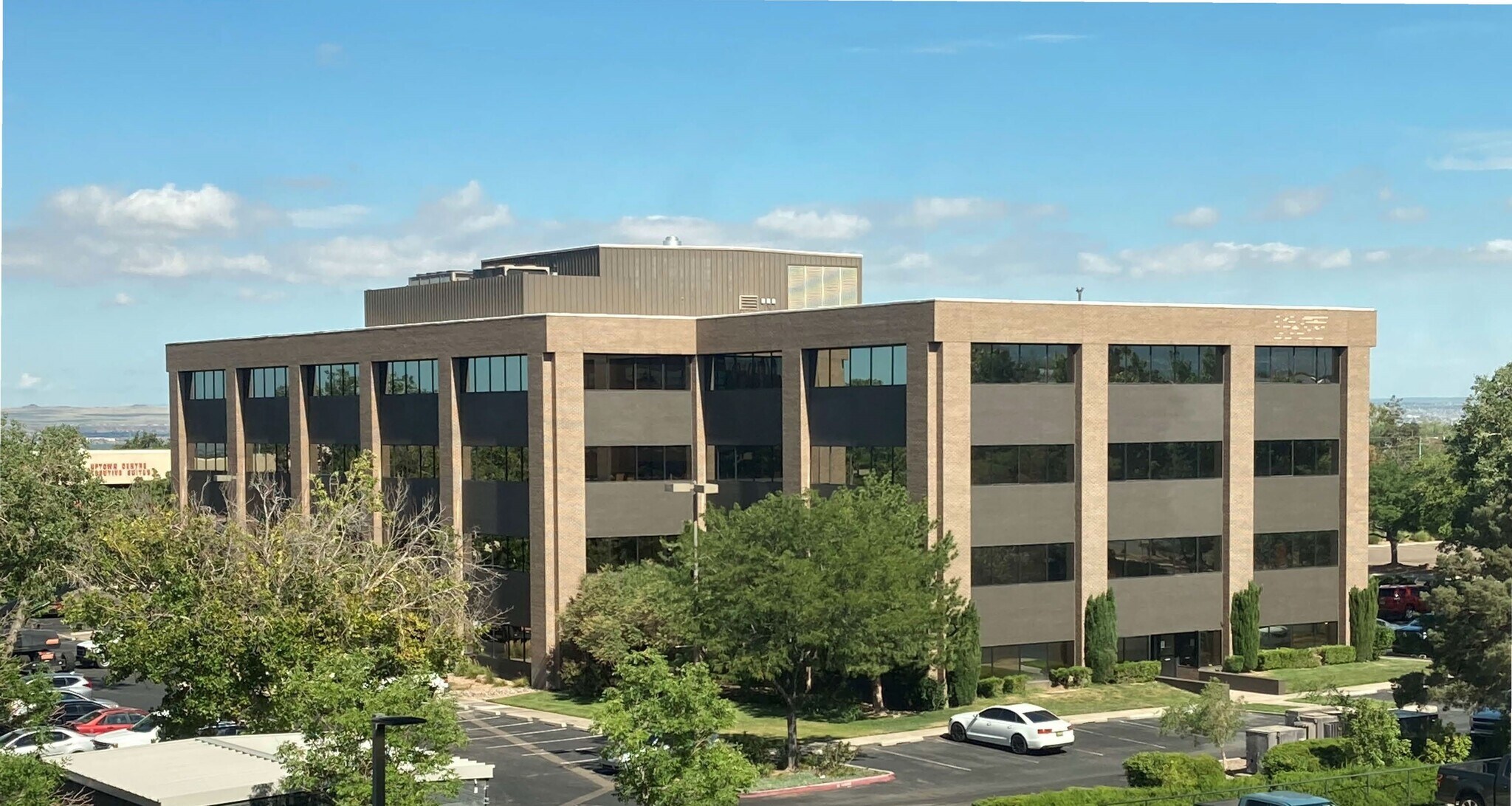 6000 Uptown Blvd NE, Albuquerque, NM for lease Primary Photo- Image 1 of 5
