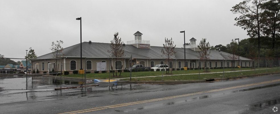 55 2nd Ave, Brentwood, NY for lease - Building Photo - Image 2 of 6