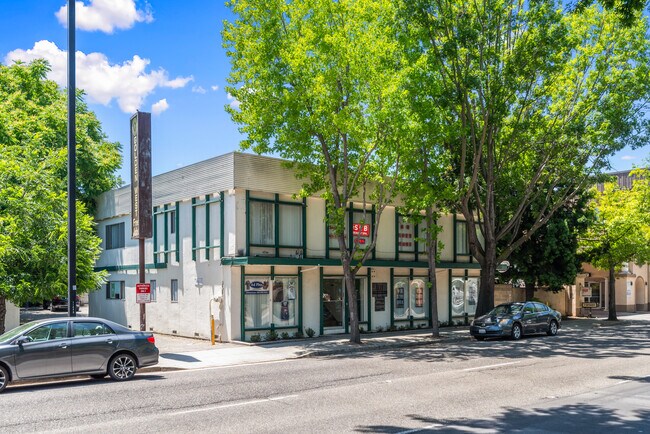 Plus de détails pour 1621 W El Camino Real, Mountain View, CA - Bureau à vendre