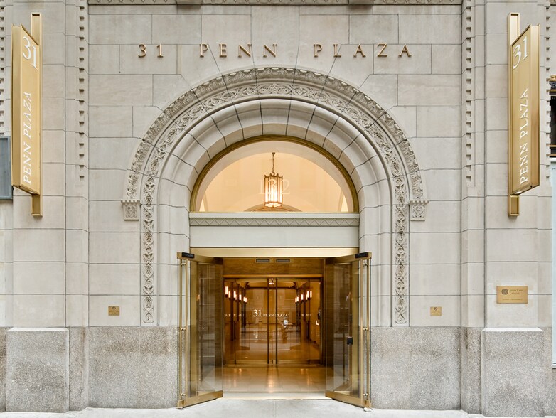 132 W 31st St, New York, NY à louer - Photo du bâtiment - Image 1 de 27