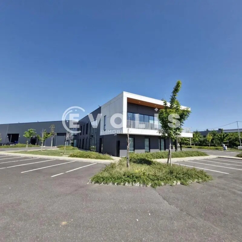 24 Bis Rue Leonard Vinci, Lisses for lease Building Photo- Image 1 of 33