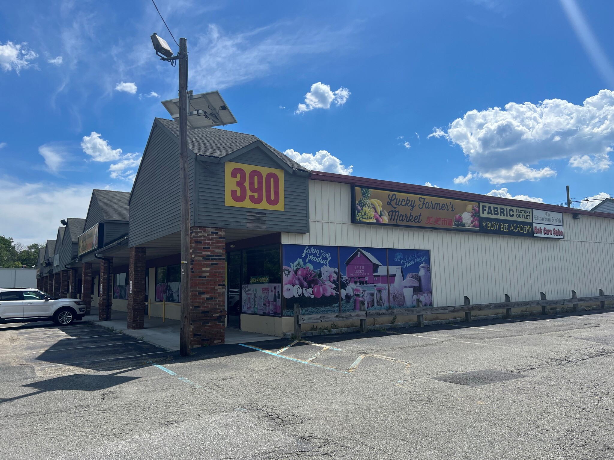 390 Fairfield Rd, Fairfield, NJ for lease Primary Photo- Image 1 of 12