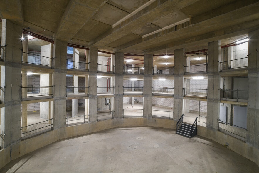 12A Islington Green, London for lease - Interior Photo - Image 1 of 5