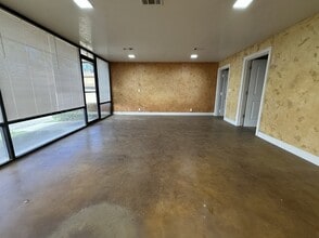 43424 Copeland Cir, Lancaster, CA for lease Interior Photo- Image 2 of 8