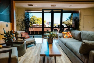 335 Bryant St, Palo Alto, CA for lease Interior Photo- Image 2 of 9