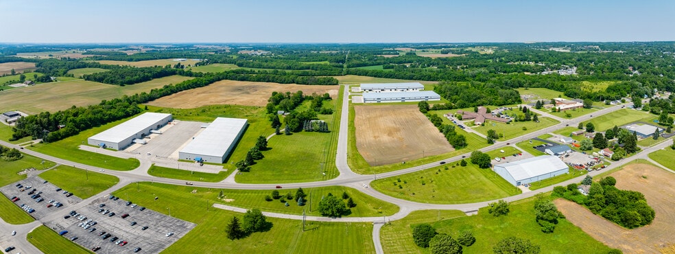 0 Progress Way, Bellefontaine, OH à louer - Photo du bâtiment - Image 3 de 3