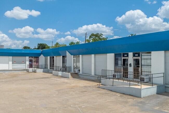 Plus de détails pour 5900-5934 S Loop Fwy, Houston, TX - Local d'activités, Industriel à louer