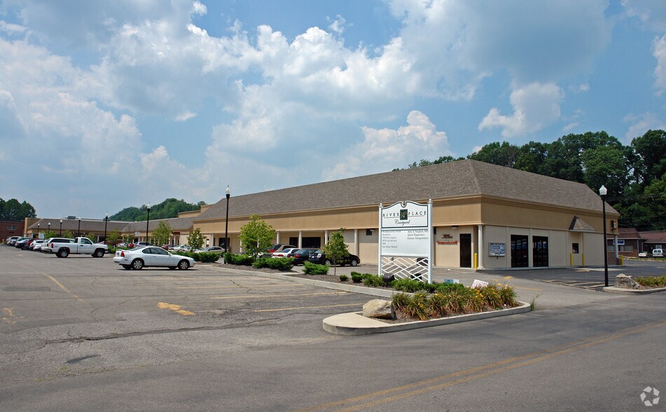 6007 US Route 60 E, Barboursville, WV à louer - Photo du bâtiment - Image 2 de 2