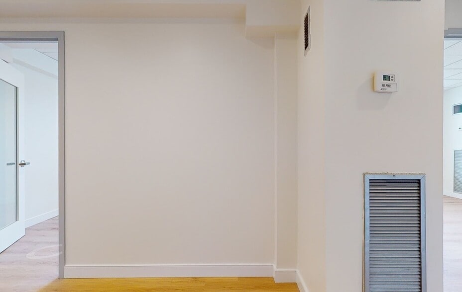 1432 K St NW, Washington, DC for lease - Matterport 3D Scan - Image 2 of 8