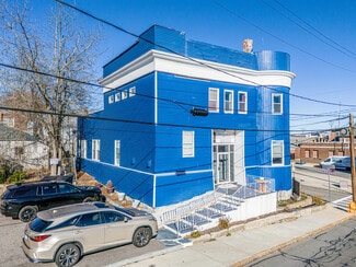 Plus de détails pour 29 Spruce St, Milford, MA - Spécialité à vendre