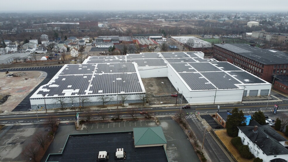 1159-1193 Broad St, Central Falls, RI for lease - Building Photo - Image 3 of 15