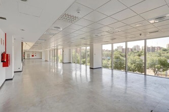 Calle de Arequipa, 1, Madrid, Madrid for lease Interior Photo- Image 2 of 15