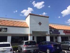 12575 S Cleveland Ave, Fort Myers, FL à louer Photo du bâtiment- Image 2 de 3