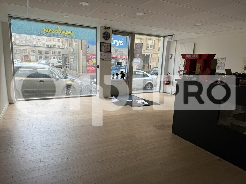 Industrial in Le Havre for lease - Building Photo - Image 2 of 7