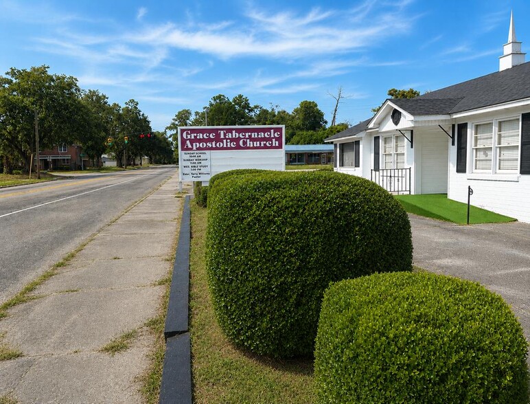 1244 N Lee St, Valdosta, GA à vendre - Photo du bâtiment - Image 2 de 10