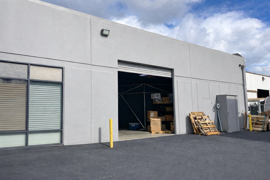 614 Airport Rd, Oceanside, CA à louer - Photo du bâtiment - Image 3 de 3