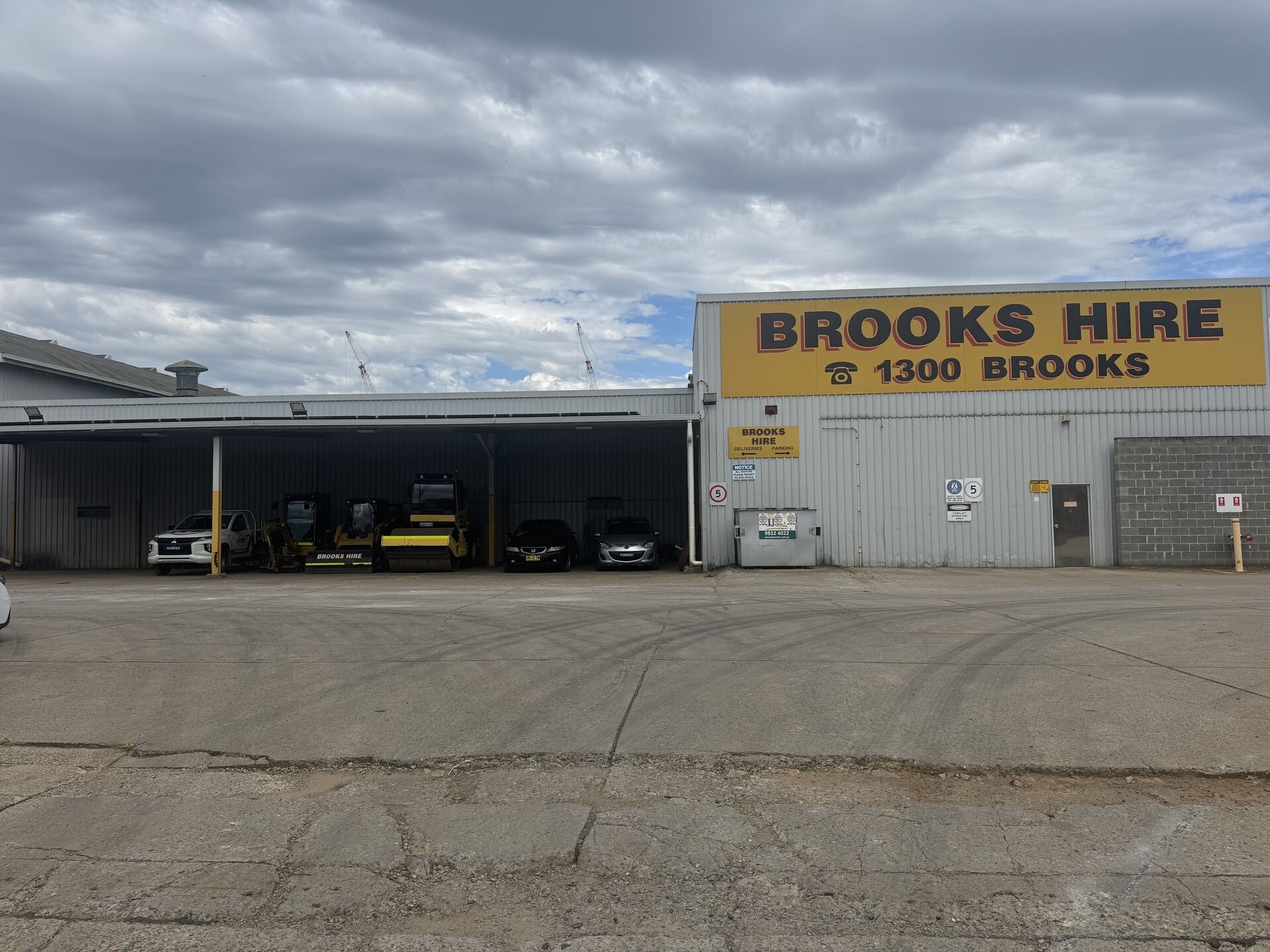3-13 Glossop St, North St Marys for lease Primary Photo- Image 1 of 4