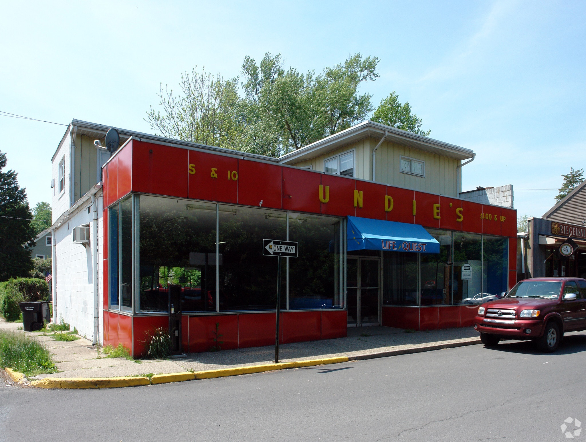 719 Durham Rd, Riegelsville, PA for lease Primary Photo- Image 1 of 3