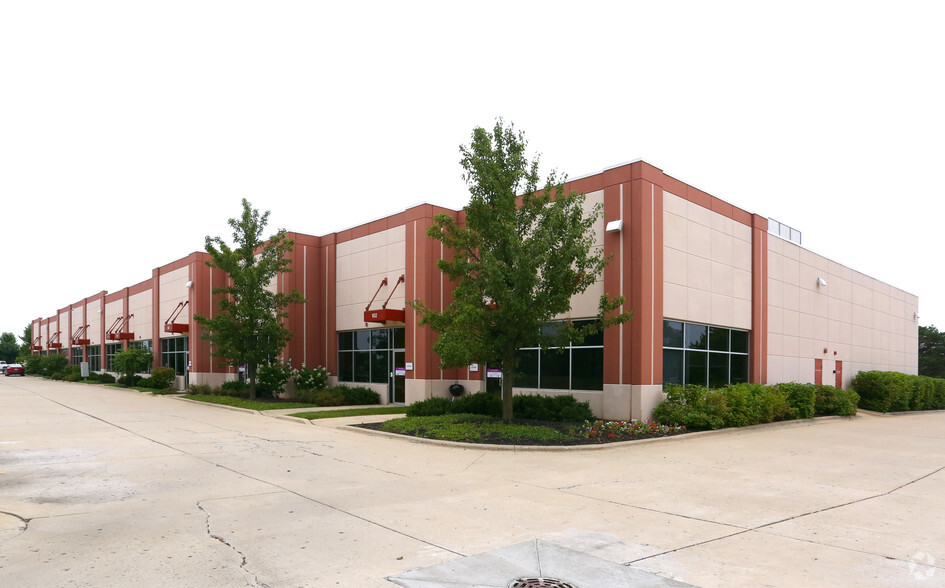 1350 Tri-State Pky, Gurnee, IL for lease - Primary Photo - Image 1 of 7