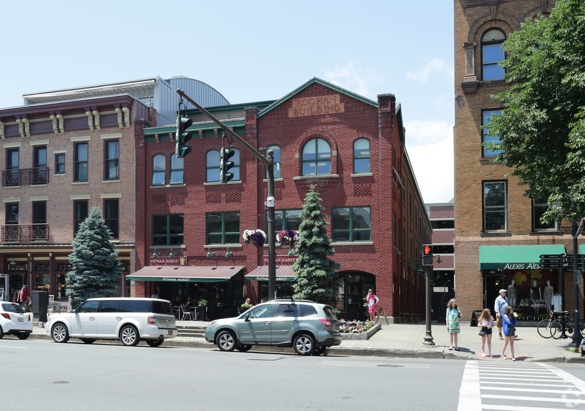 433 Broadway, Saratoga Springs, NY for sale Primary Photo- Image 1 of 1