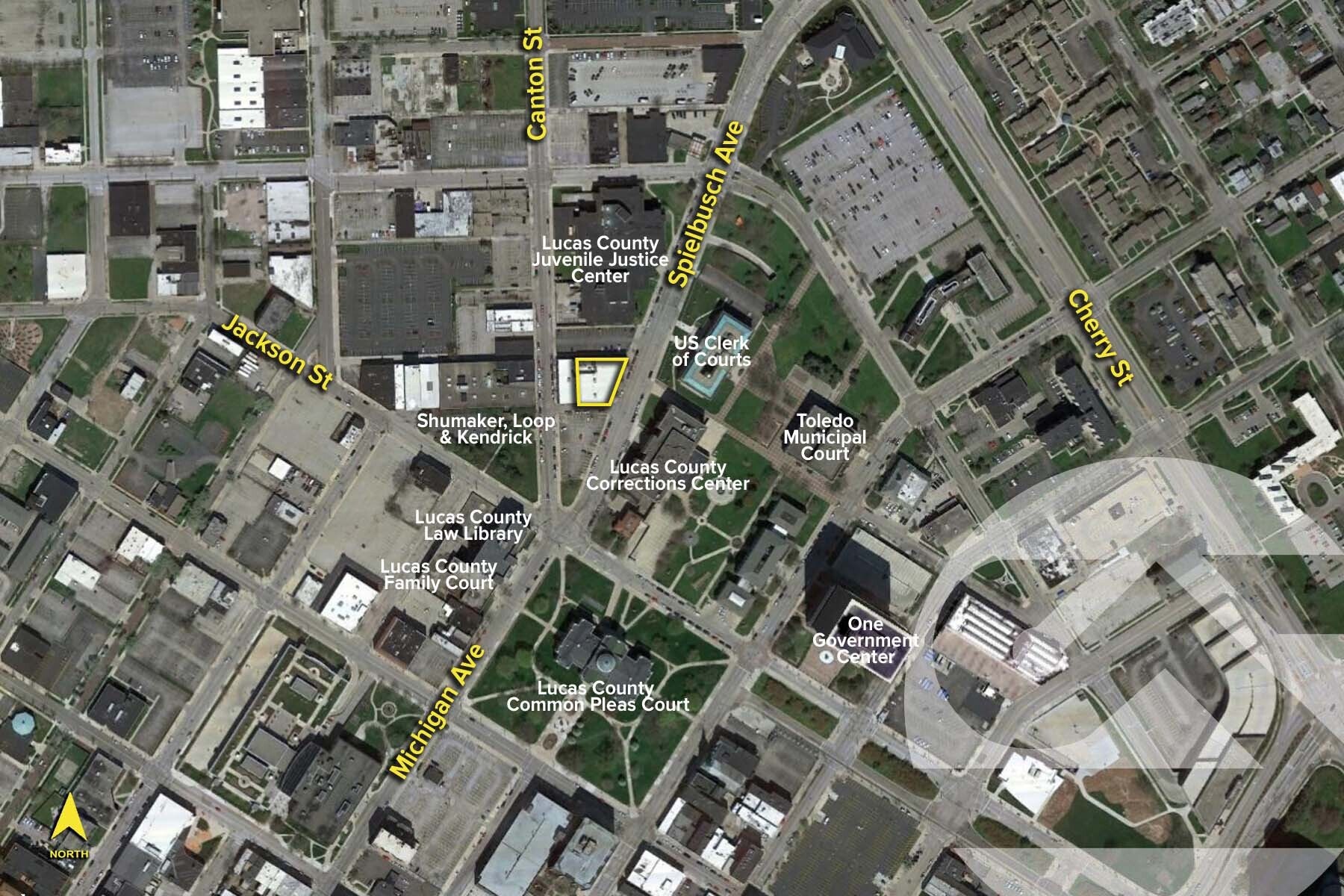 1709 Spielbusch Ave, Toledo, OH à louer Photo du bâtiment- Image 1 de 9