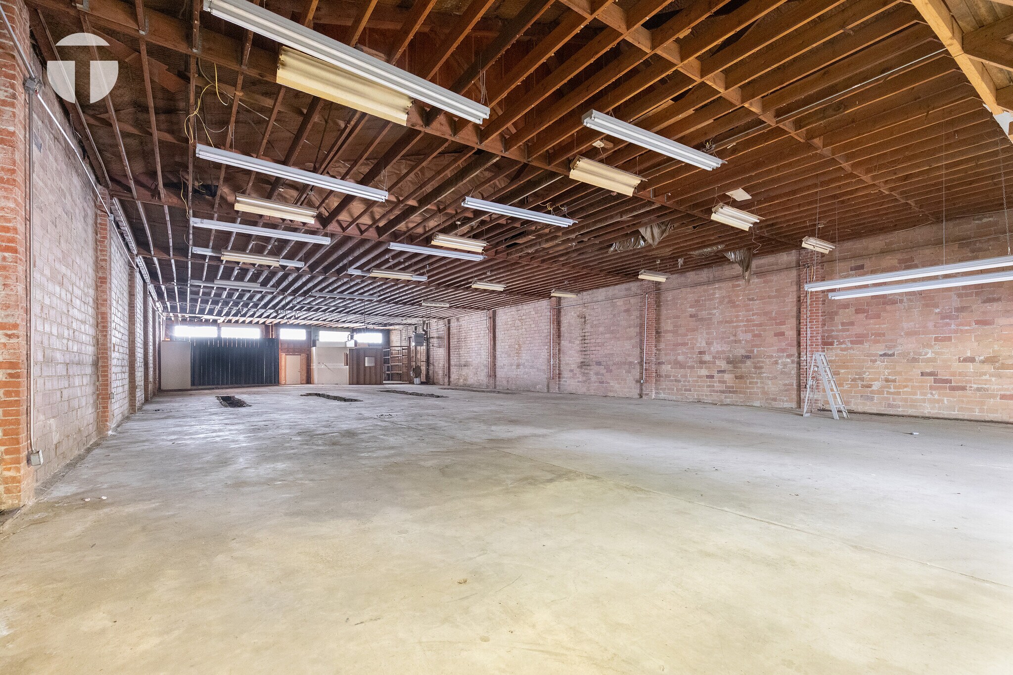 1721 Del Paso Blvd, Sacramento, CA for sale Interior Photo- Image 1 of 7