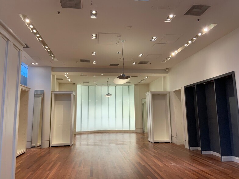 805 SW Broadway, Portland, OR à louer - Photo intérieure - Image 3 de 6