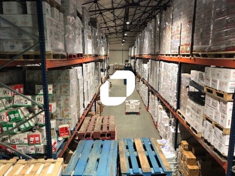 Flex dans Villeneuve-la-Garenne à louer - Photo du bâtiment - Image 3 de 9