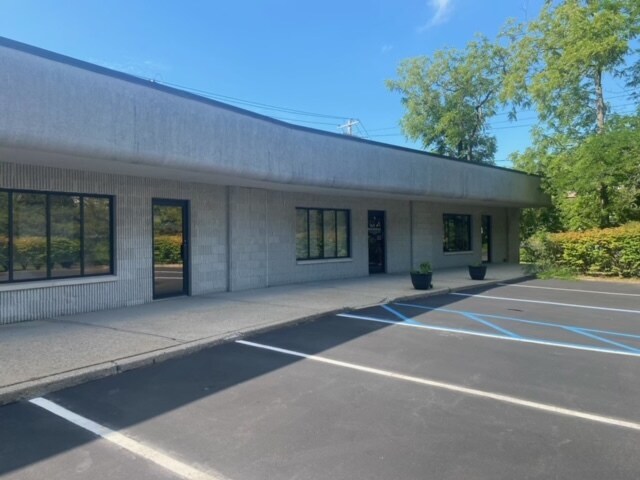 1000 Fort Salonga Rd, Northport, NY à vendre Photo du bâtiment- Image 1 de 1