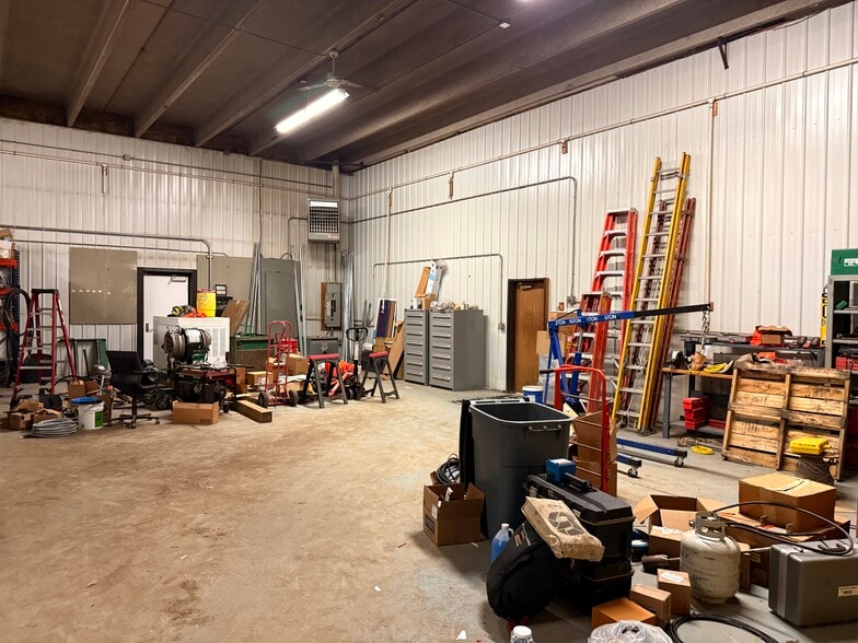 1814 23rd St S, Moorhead, MN for lease - Building Photo - Image 3 of 5