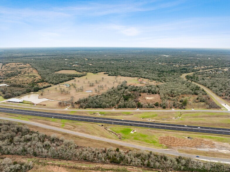 18428 State Highway 6 S, College Station, TX à vendre - Photo du bâtiment - Image 2 de 4