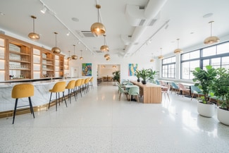 Plus de détails pour 7277 Foothill Blvd, Tujunga, CA - Commerce de détail à louer