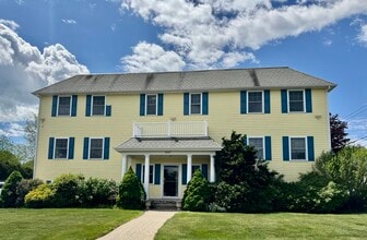 3047 E Main Rd, Portsmouth, RI à louer Photo intérieure- Image 1 de 7