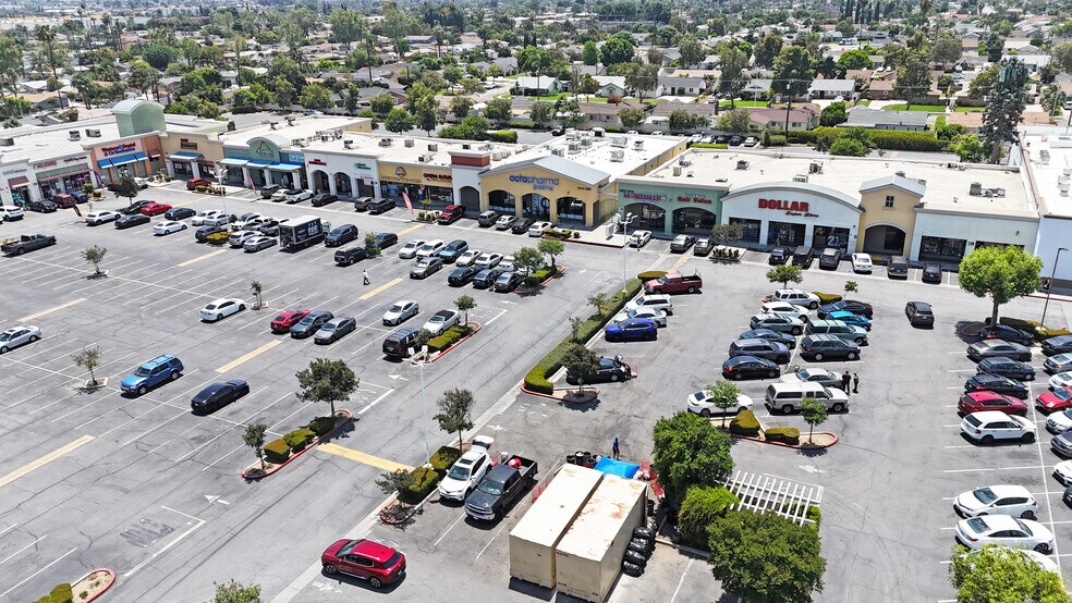 1200-1314 W Francisquito Ave, West Covina, CA à louer - Photo du bâtiment - Image 3 de 9