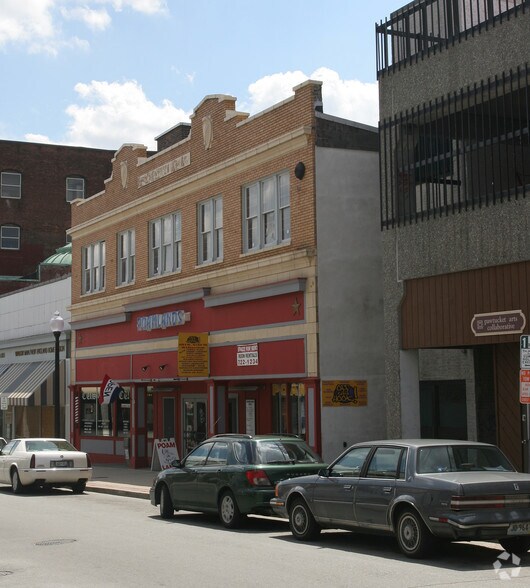 250 Main St, Pawtucket, RI à vendre - Photo principale - Image 1 de 2