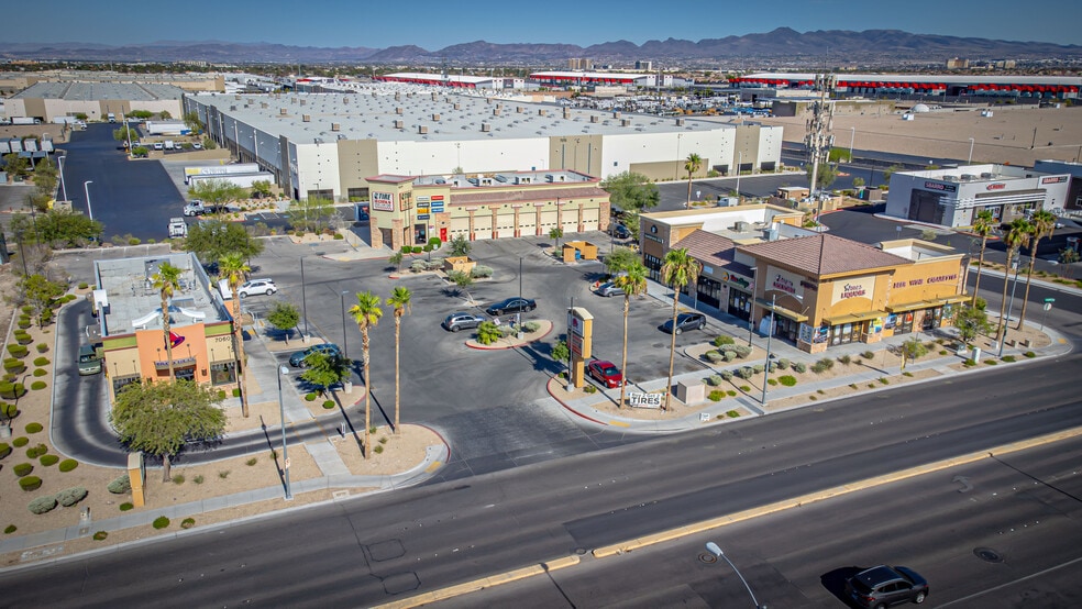 7060-7080 S Jones Blvd, Las Vegas, NV for lease - Primary Photo - Image 1 of 8