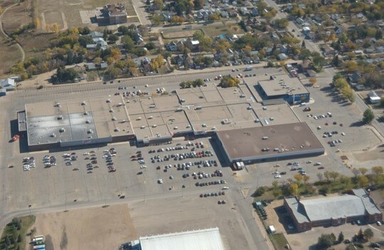 1235 Main St, Moose Jaw, SK à vendre Photo du bâtiment- Image 1 de 1